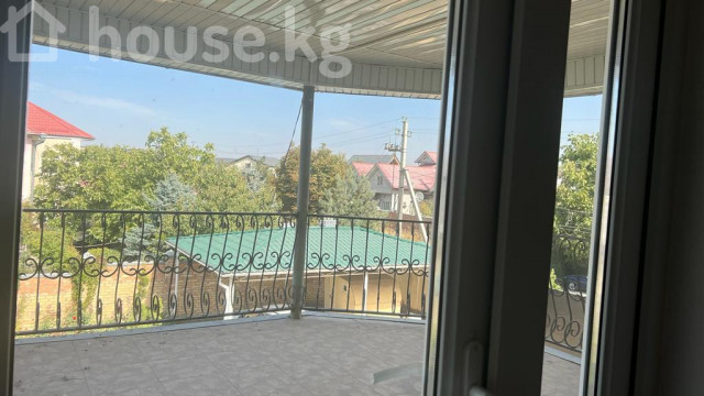Дом, 6 и более комнат, 1100 м2, Бишкек, Ынтымак ж/м, Кырман Bishkek - photo 2