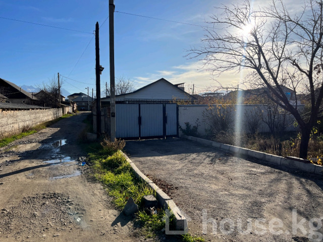 Дом, 6 и более комнат, 160 м2, Бишкек, Кок-Жар ж/м Bishkek - photo 1