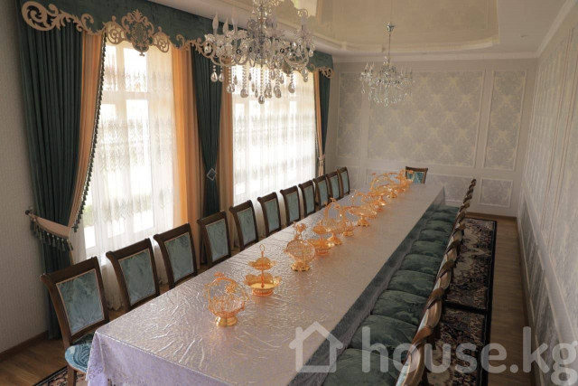 Дом, 6 и более комнат, 300 м2, Бишкек, Арча-Бешик ж/м, токомбаева Bishkek - photo 4