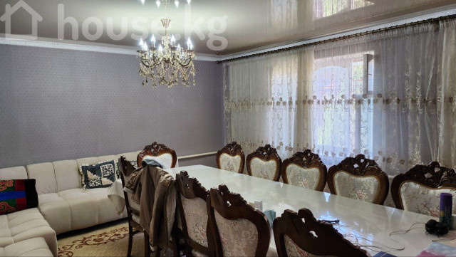 Дом, 6 и более комнат, 200 м2, Бишкек, Карпинка, Семашко 4/Жумабек Bishkek - photo 4