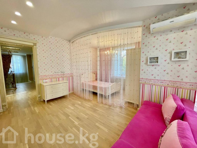 Дом, 6 и более комнат, 300 м2, Бишкек, Жилгородок Ницца, токонбаева Bishkek - photo 6