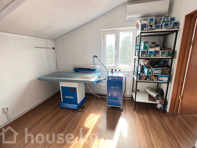 Дом, 6 и более комнат, 450 м2, Бишкек, Чуй - Алматинка Bishkek - photo 3