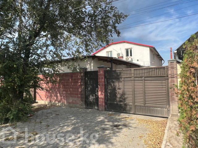 Дом, 6 и более комнат, 450 м2, Бишкек, Чуй - Алматинка Bishkek - photo 1
