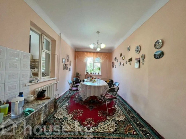 Дом, 6 и более комнат, 300 м2, Бишкек, Орто-Сай, Иманалиева 230 Bishkek - photo 2