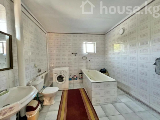 Дом, 6 и более комнат, 300 м2, Бишкек, Орто-Сай, Иманалиева 230 Bishkek - photo 7