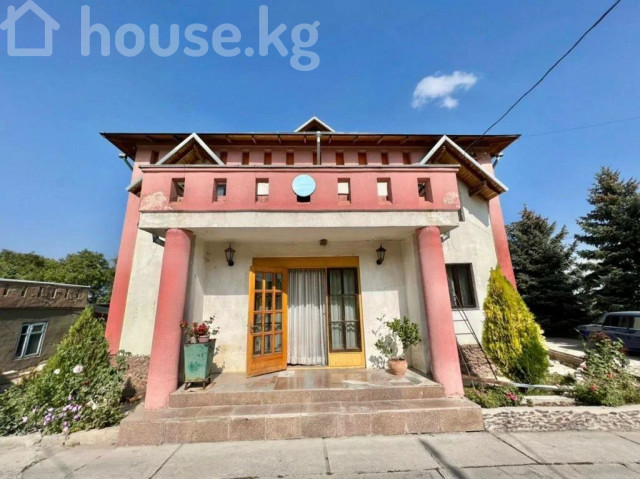 Дом, 6 и более комнат, 300 м2, Бишкек, Орто-Сай, Иманалиева 230 Bishkek - photo 1