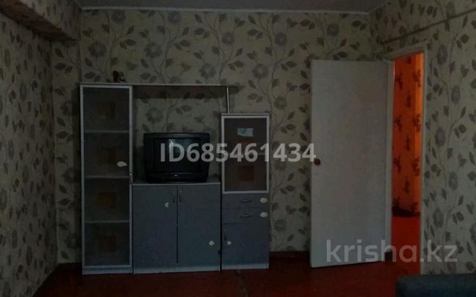 3-комнатная квартира, 72 м², 4/5 этаж помесячно, Назарбаева 99 - Район Электротовары Усть-Каменогорск - изображение 2