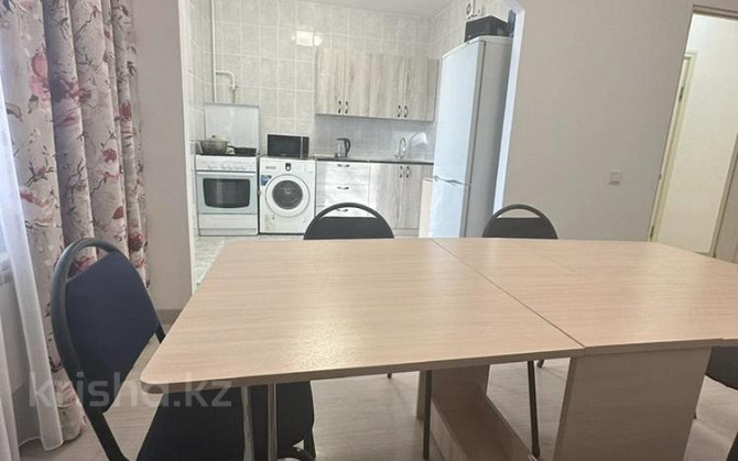 4-комнатная квартира, 98 м², 3/5 этаж помесячно, 15-й мкр 4 Актау - изображение 8