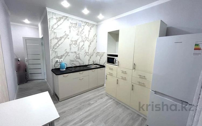 1-комнатная квартира, 40 м², 3/7 этаж помесячно, Аманжол Бөлекпаев 10 Астана - изображение 6