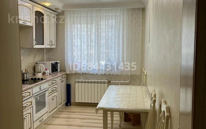 5-комнатная квартира, 120 м², 1/10 этаж помесячно, Ломова 177/1 - Р-н диспетчерская Павлодар - изображение 3