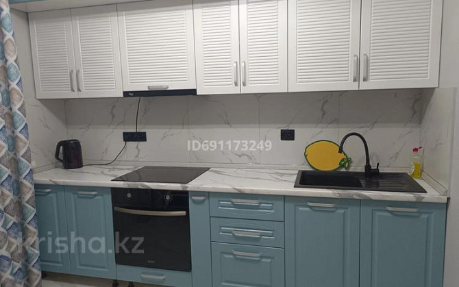 2-комнатная квартира, 55 м², 8/12 этаж помесячно, Кошкарбаева  - photo 3