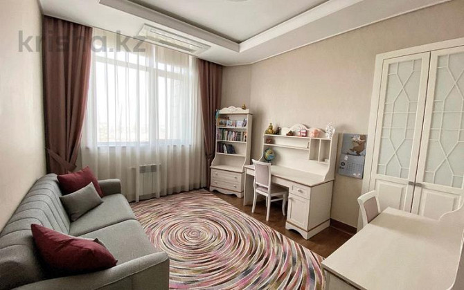 5-комнатная квартира, 203 м², 23/31 этаж помесячно, Байтурсынова Astana - photo 1