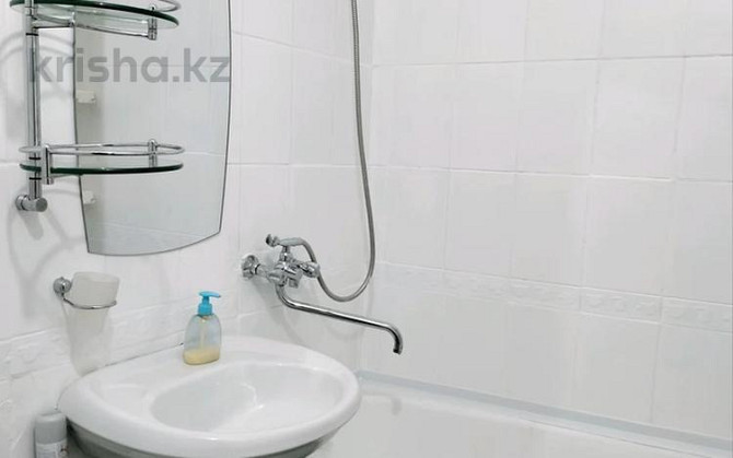 3-комнатная квартира, 65 м², 1/5 этаж помесячно, Протазанова 25 Усть-Каменогорск - изображение 6