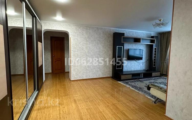 3-комнатная квартира, 80 м², 7/10 этаж помесячно, Сатпаева 18 Ust-Kamenogorsk - photo 1