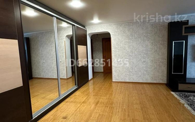 3-комнатная квартира, 80 м², 7/10 этаж помесячно, Сатпаева 18 Ust-Kamenogorsk - photo 3