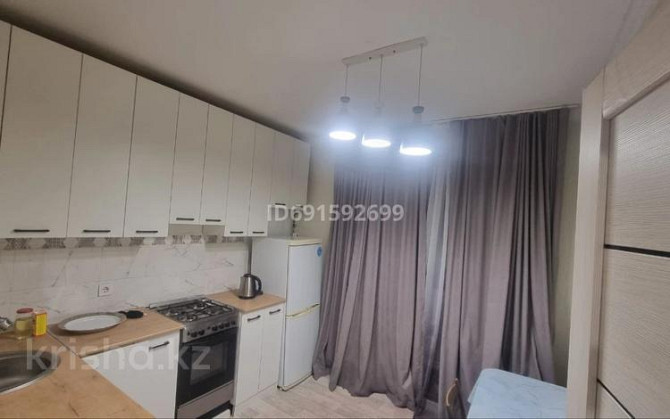 1-комнатная квартира, 37.7 м², 1/9 этаж помесячно, 016-й учетный квартал 9190  - изображение 1