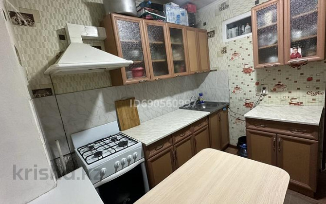 2-комнатная квартира, 43 м², 5/5 этаж помесячно, Ясауи 108 - Базар маңында Кентау - изображение 1