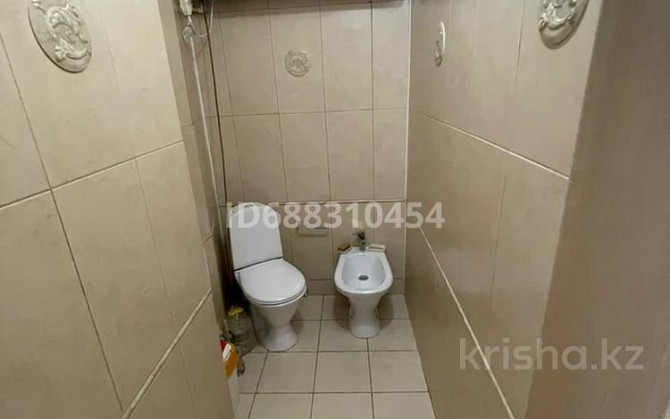 5-комнатная квартира, 150 м², 2/16 этаж помесячно, мкр Юго-Восток Шахтеров 60 Караганда - изображение 6