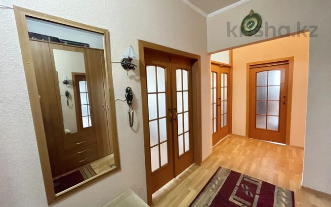 4-комнатная квартира, 101 м², 6/6 этаж помесячно, Пушкина 9 Жезказган - изображение 1