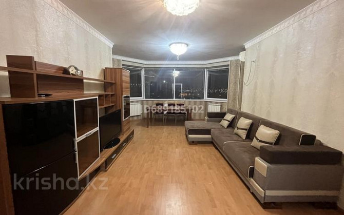 4-комнатная квартира, 134 м², 9/9 этаж помесячно, СарыАрка 40 - Кулманова Молдагулова Атырау - изображение 8