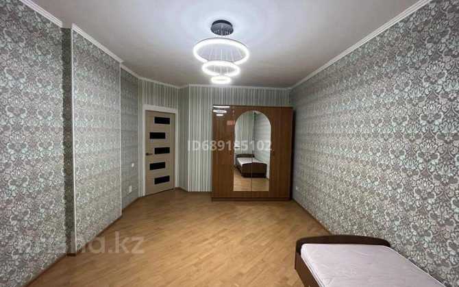 4-комнатная квартира, 134 м², 9/9 этаж помесячно, СарыАрка 40 - Кулманова Молдагулова Атырау - изображение 2