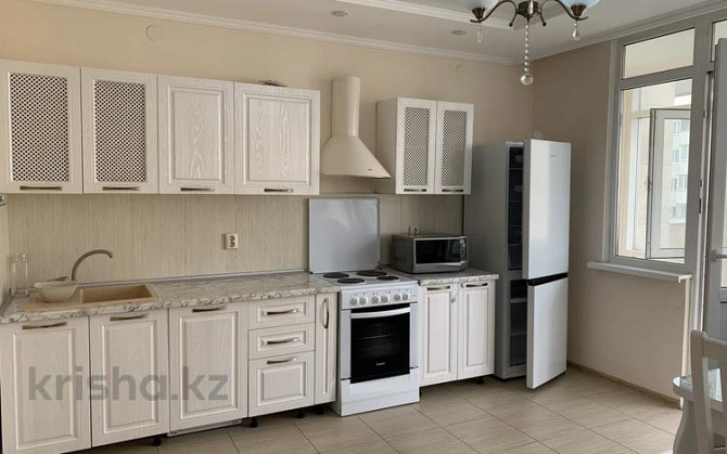 3-комнатная квартира, 115 м², 6/13 этаж помесячно, Розыбакиева 283/1 Алматы - изображение 3