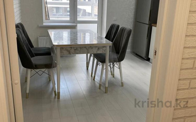 1-комнатная квартира, 40 м², 4/9 этаж помесячно, Кайым Мухамедханова 6 Астана - изображение 2
