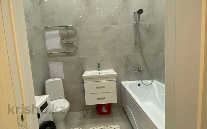 1-комнатная квартира, 40 м², 4/9 этаж помесячно, Кайым Мухамедханова 6 Астана - изображение 7