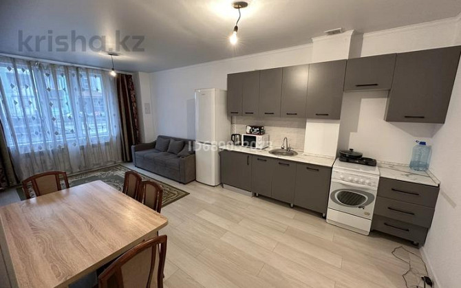 2-комнатная квартира, 60 м², 1/5 этаж помесячно, мкр Думан-2 2 Алматы - изображение 1