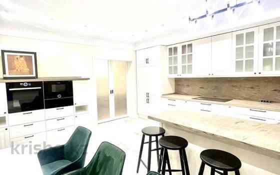 4-комнатная квартира, 180 м², 9/9 этаж помесячно, Зенкова 36 - Богенбай батыра Almaty