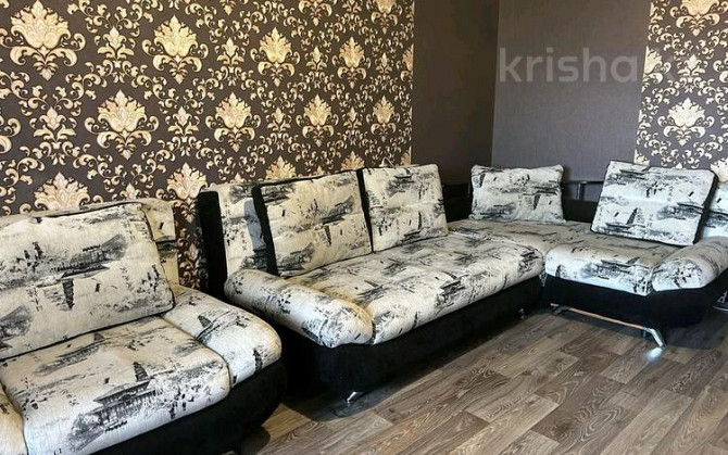 2-комнатная квартира, 50 м², 3/10 этаж помесячно, Назарбаева 204 - Жаяу Мусы Павлодар - изображение 1