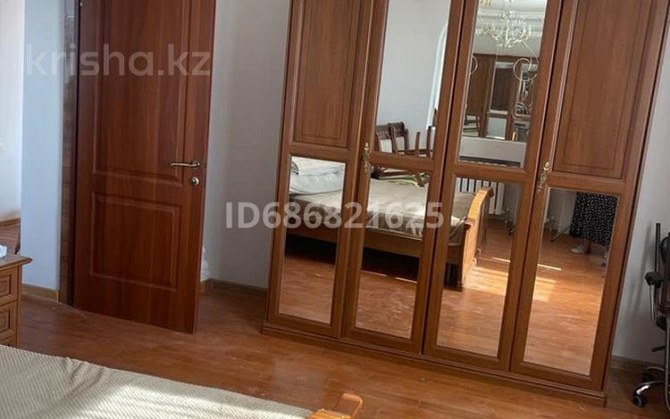 4-комнатная квартира, 140 м², 9/12 этаж помесячно, Мауленова 111 Almaty - photo 5