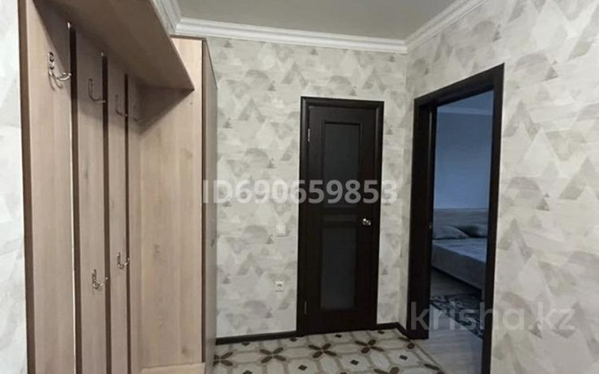 2-комнатная квартира, 78 м², 2/5 этаж помесячно, мкр. Алтын орда, Баишева 7/1 Актобе - изображение 3