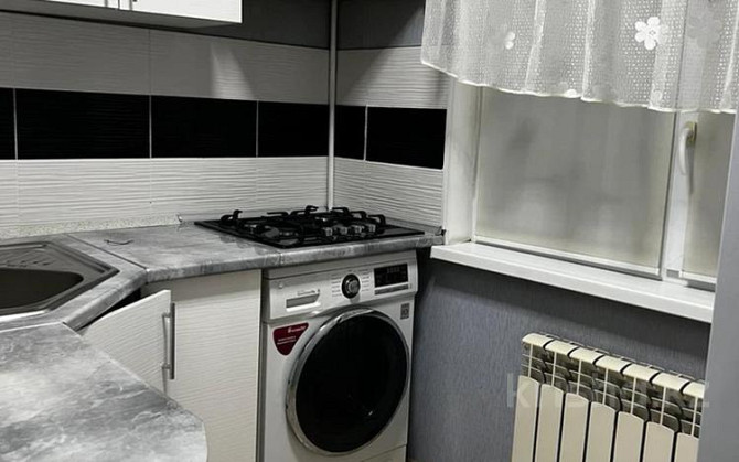 2-комнатная квартира, 54 м², 1/5 этаж помесячно, Республика 19а Шымкент - изображение 1