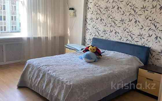 4-комнатная квартира, 142 м², 12/22 этаж помесячно, Достык 10/1 - Ла блюм Астана