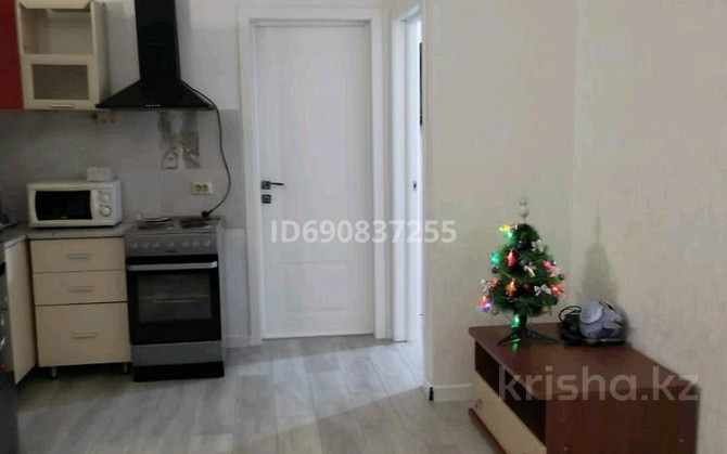 2-комнатная квартира, 47 м², 10/12 этаж помесячно, Валиханова 1 - Иманова Астана - изображение 1