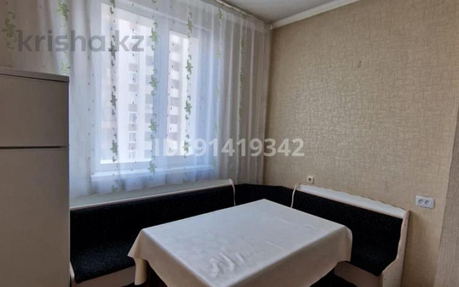 4-комнатная квартира, 90 м², 8/24 этаж помесячно, Момышулы 7 - Дворец школьников Астана - изображение 1