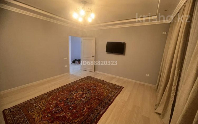 2-комнатная квартира, 70 м², 7/9 этаж помесячно, мкр Думан-2 286 - Магнум Алматы - изображение 1