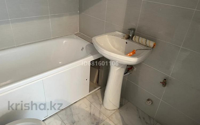 1-комнатная квартира, 38 м², 2/9 этаж помесячно, Мухамедханова 6 - Е 755 Астана - изображение 1
