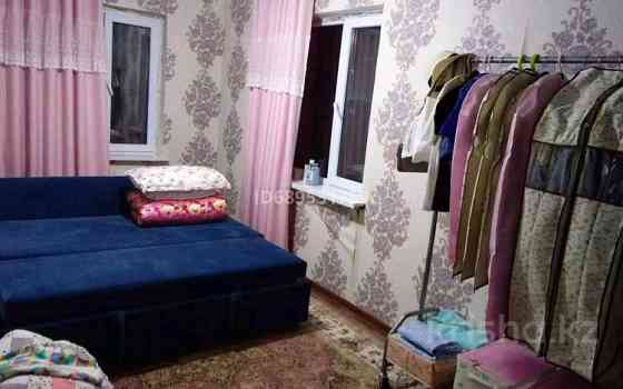 2-комнатная квартира, 75 м², 4/4 этаж помесячно, мкр Алмагуль, Радостовца Алматы