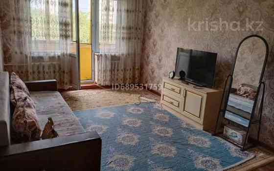 2-комнатная квартира, 75 м², 4/4 этаж помесячно, мкр Алмагуль, Радостовца Алматы