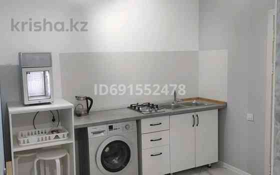 1-комнатная квартира, 35 м², 1/1 этаж помесячно, Кулсары - Мухтар Ауезова Атырау