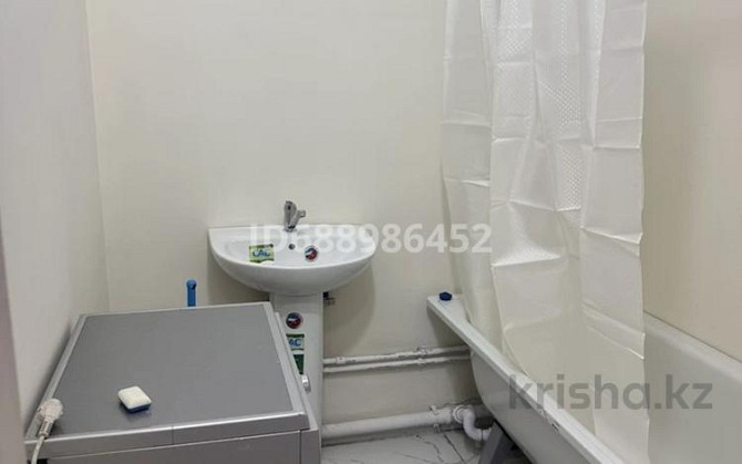 2-комнатная квартира, 49 м², 1/9 этаж помесячно, Раймбек батыра 273  - изображение 6