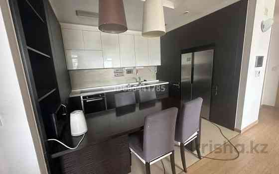 3-комнатная квартира, 90 м², 16/23 этаж помесячно, Кошкарбаева 10 Астана