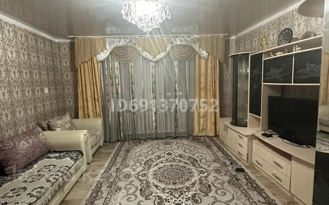2-комнатная квартира, 55 м², 6/9 этаж помесячно, Первомайская 37 Семей - изображение 1