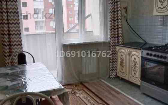2-комнатная квартира, 55 м², 2/6 этаж помесячно, мкр Шугыла, Жунисова 10 к3 Алматы