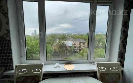 3-комнатная квартира, 74 м², 6/9 этаж помесячно, Жандосова 34а - Выставка, Атакент Almaty