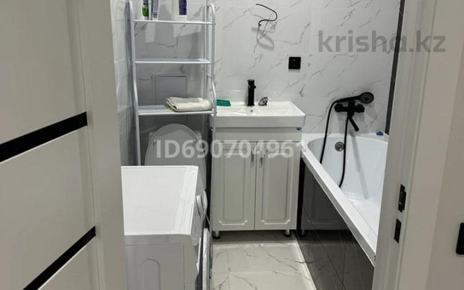 1-комнатная квартира, 38 м², 7/9 этаж помесячно, Жургенова 19 Астана - изображение 2