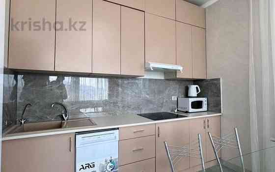 1-комнатная квартира, 55 м², 7/16 этаж помесячно, Розыбакиева 8 - Аль-Фараби Almaty