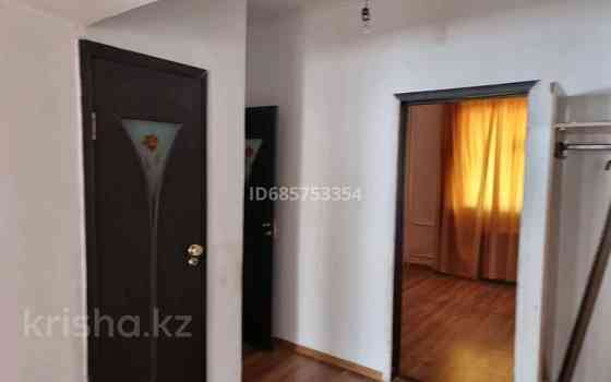 2-комнатная квартира, 74 м², 2/4 этаж помесячно, мкр Нурсат 93 - Школа 80, дет.садики Шымкент